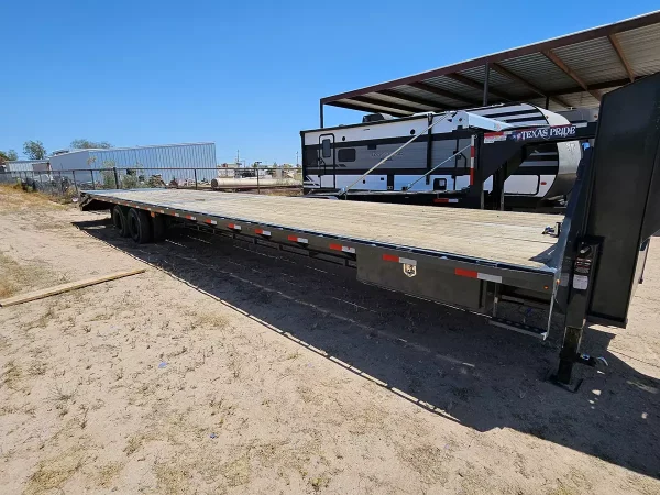 40' Deckover Flatbed